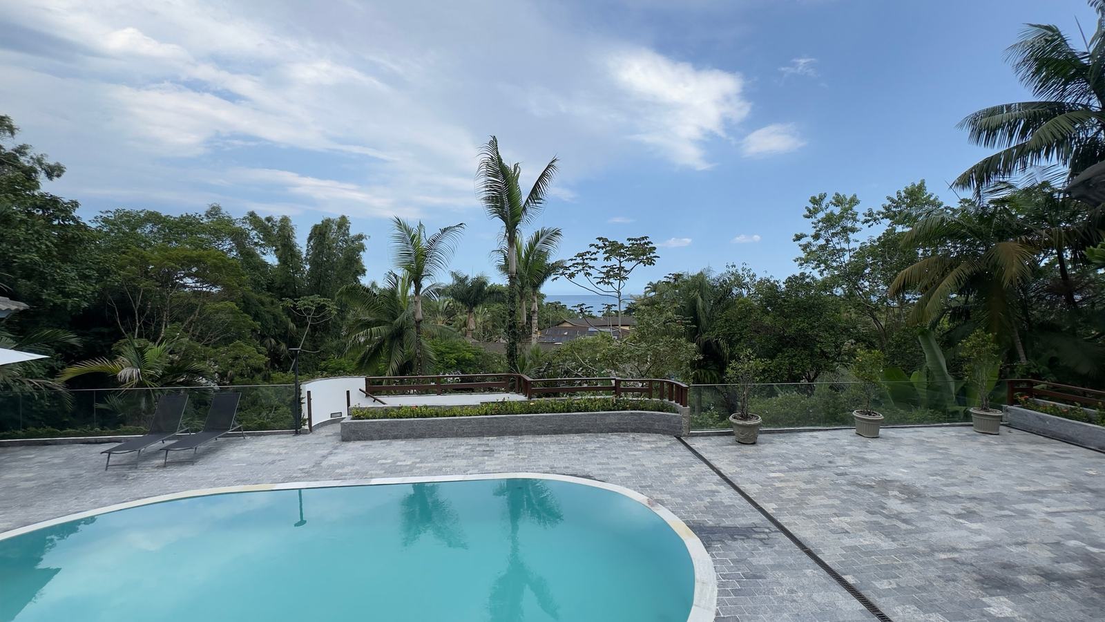 Área externa 13 — São Pedro, Guarujá, à venda e para locação, Casa