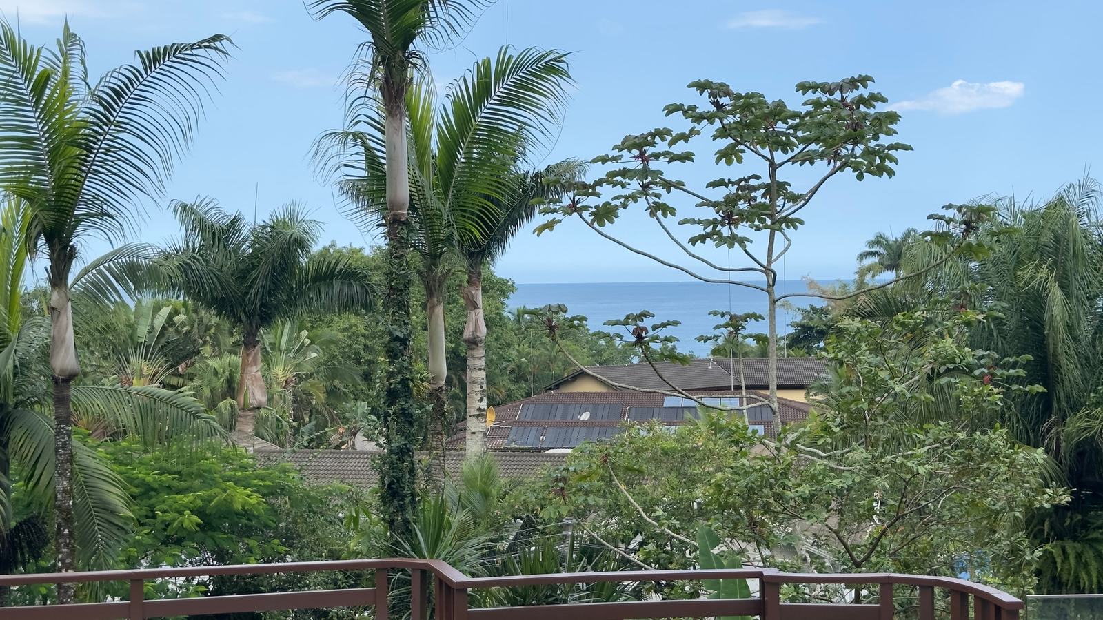 Área externa 12 — São Pedro, Guarujá, à venda e para locação, Casa