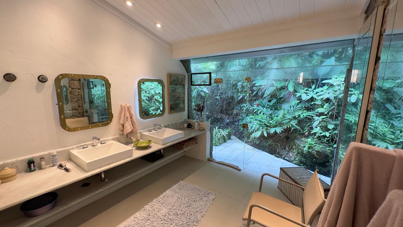 Suíte 12 — São Pedro, Guarujá, à venda e para locação, Casa