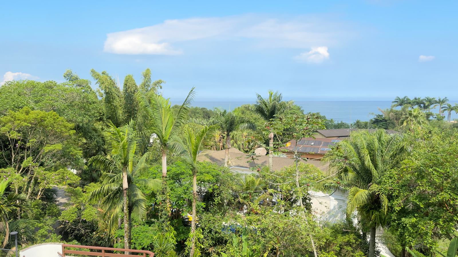 Área externa 10 — São Pedro, Guarujá, à venda e para locação, Casa