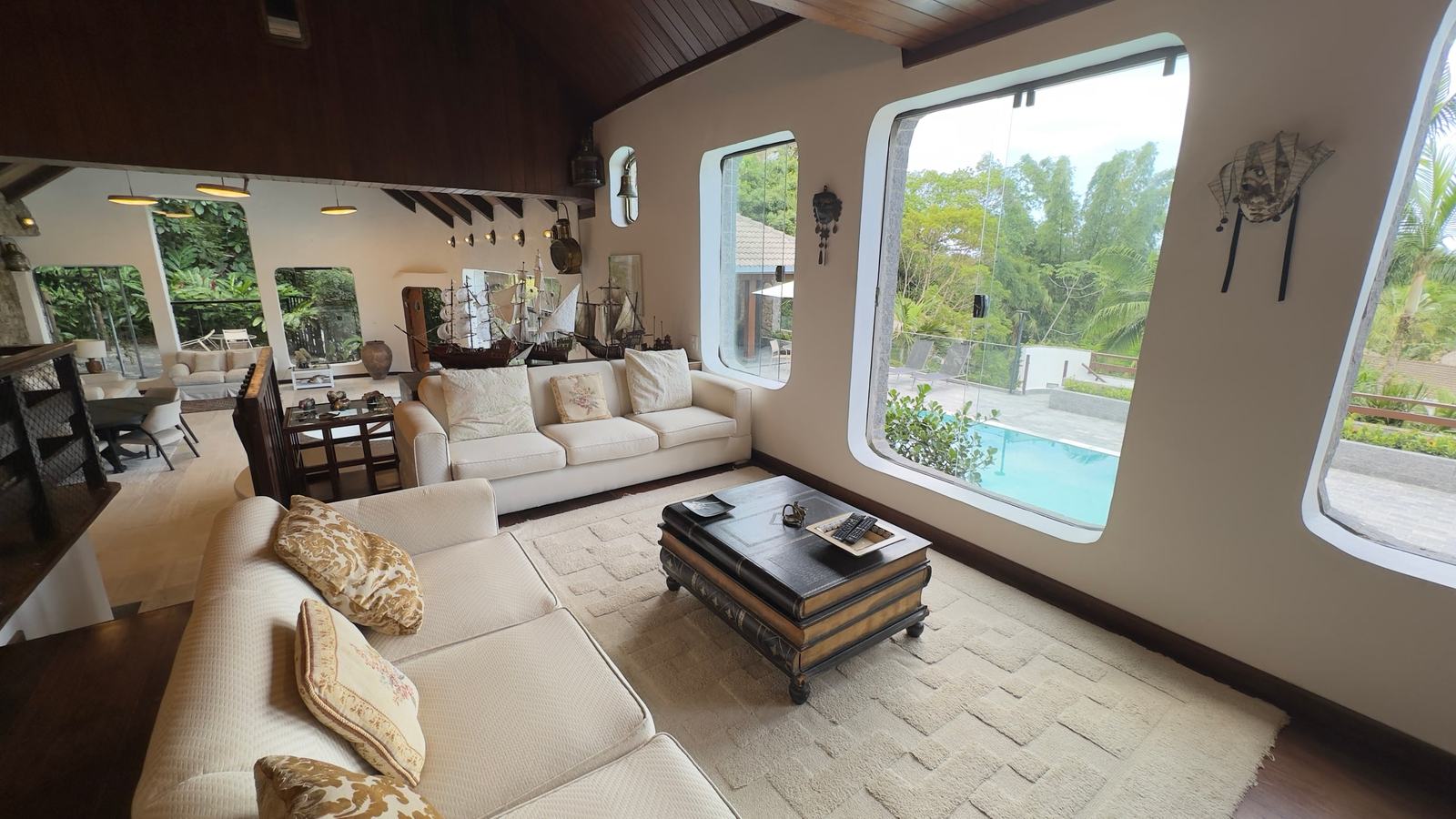 Ambiente interno 8 — São Pedro, Guarujá, à venda e para locação, Casa