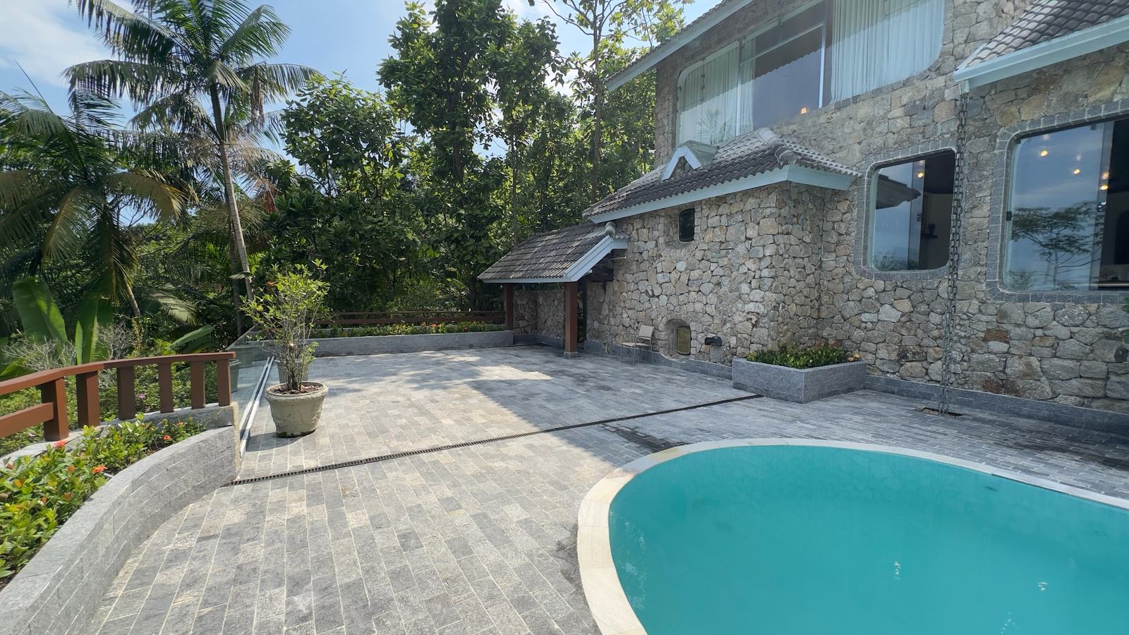 Área externa 6 — São Pedro, Guarujá, à venda e para locação, Casa