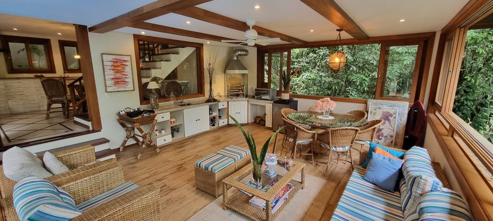 Imóvel no Condomínio Iporanga Guarujá — Villa 403